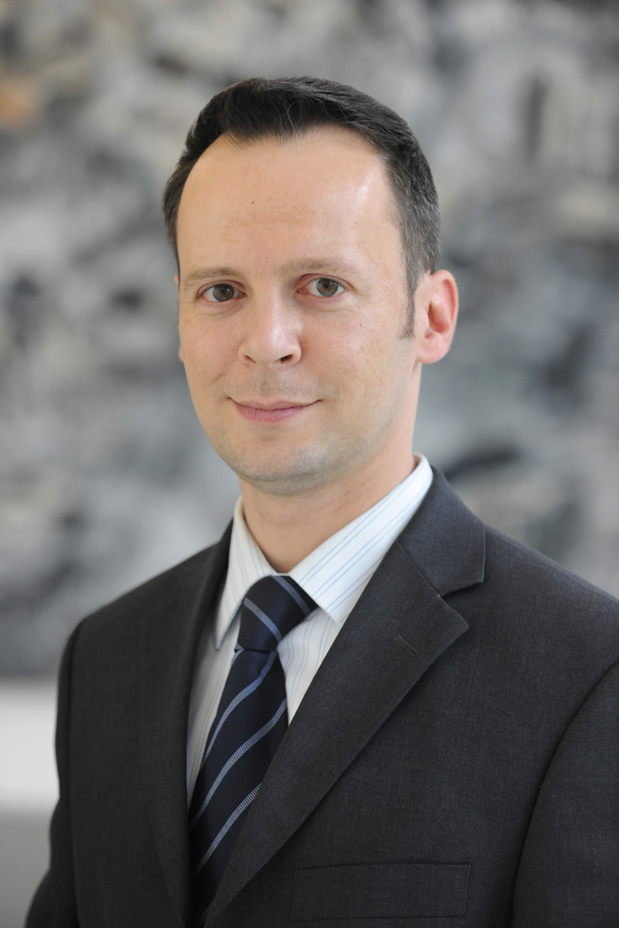  Achim H. Kroll - Ressort Arbeitsrecht, HeidelbergCement AG, Heidelberg