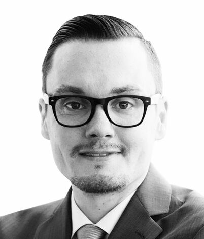 Dr. Stefan Steeger