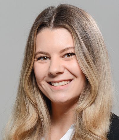 Julia Fees