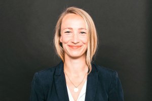 Linda Brack, Diversity- und Organisationsberaterin sowie Moderatorin und Gründerin von #Frauenmacht Bild: Cherie Birkner