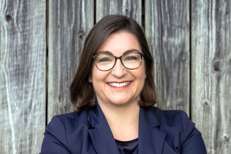 Julia KrohnGeschäftsführerin Personal, Molkerei Gropper GmbH & Co. KG, Bissingen in Nordschwaben (Landkreis Dillingen an der Donau) Bild: Krohn
