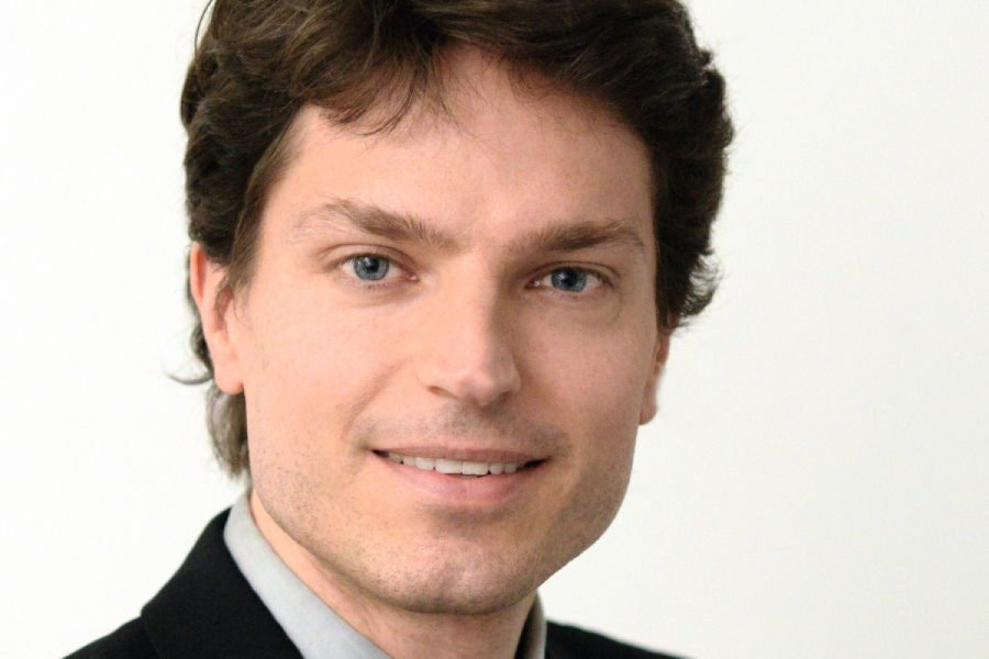 Prof. Dr. Enzo Weber, Forschungsbereichsleiter am Institut für Arbeitsmarkt- und Berufsforschung (IAB), Nürnberg, und Inhaber des Lehrstuhls für Empirische Wirtschaftsforschung, insb. Makroökonometrie und Arbeitsmarkt, Universität Regensburg Bild: Jutta Palm-Nowak