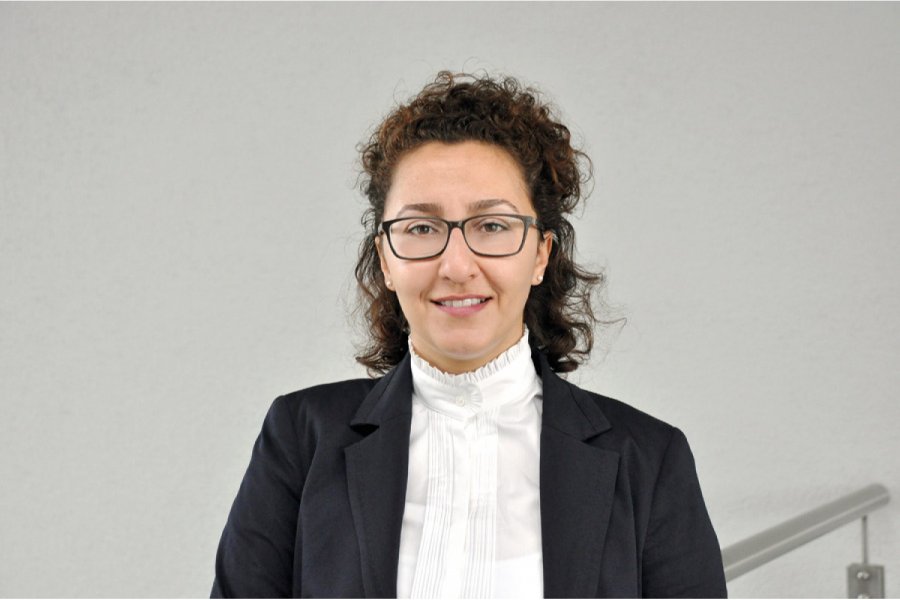  Panthea Behbahani - Leiterin Arbeitsrecht, Bertrandt AG, Ehningen