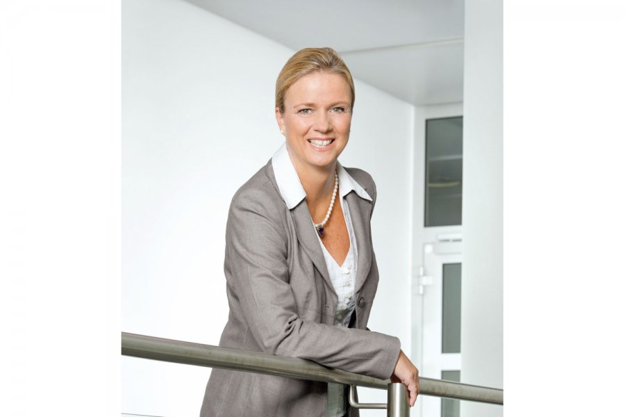 Gabriele Sommer - Leiterin Konzernbereich Personal TÜV SÜD AG mit Sitz in München und rund 24.000 Mitarbeitern weltweit