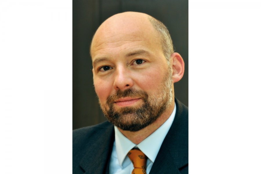  Prof. Dr. Marcel Thum - Lehrstuhl für VWL, insbes. Finanzwissenschaft,Technische Universität Dresden,sowie Leiter des ifo Instituts,NiederlassungDresden 