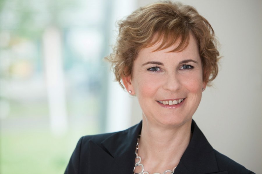  Univ.-Prof. Dr. Marion A. Weissenberger-Eibl - Dipl.-Kffr. (Univ.) Dipl.-Ing. (FH), leitet das Fraunhofer-Institut für System- und Innovationsforschung ISI in Karlsruhe. Daneben  ist sie Inhaberin des Lehrstuhls Innovations- und TechnologieManagement am Institut für Entre-preneurship, Technologie-Management und Innovation (ENTECHNON) am Karlsruher Institut für Technologie (KIT).