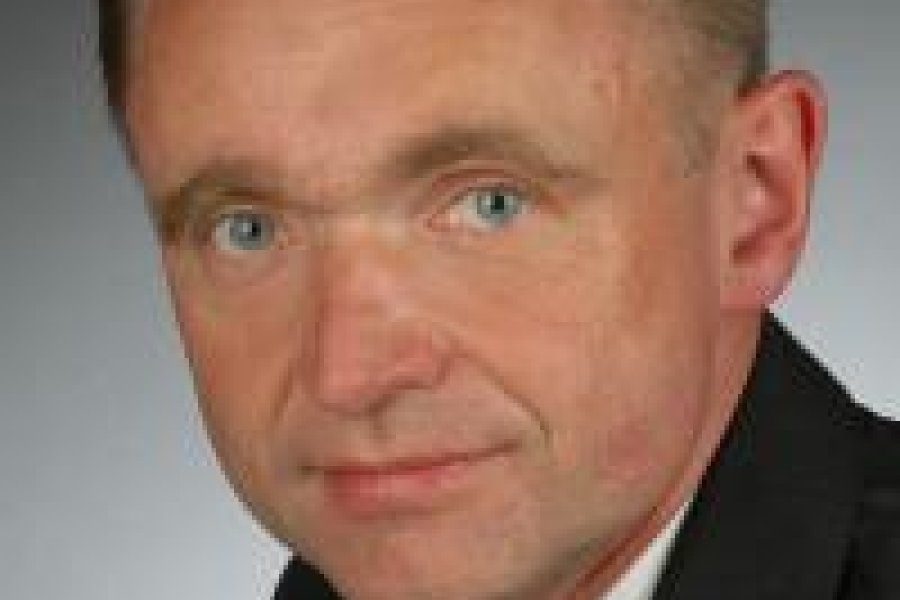   Roland Wolf  - Geschäftsführer, Leiter Abteilung Arbeitsrecht, Bundesvereinigung der Deutschen Arbeitgeberverbände (BDA), Berlin