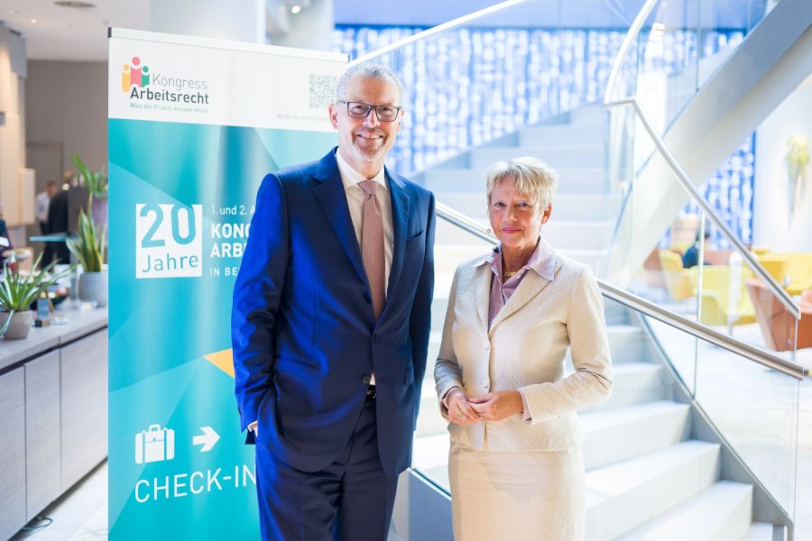 Arbeitgeberpräsident Dr. Rainer Dulger und BAG-Präsidentin Inken Gallner auf dem Kongress Arbeitsrecht 2025; Bild: Thomas Rafalzyk