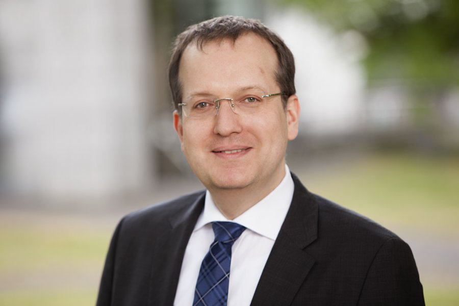 (c) EBS Universität für Wirtschaft und Recht