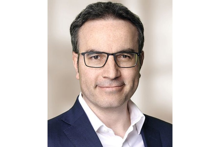Dr. Alexander Insam