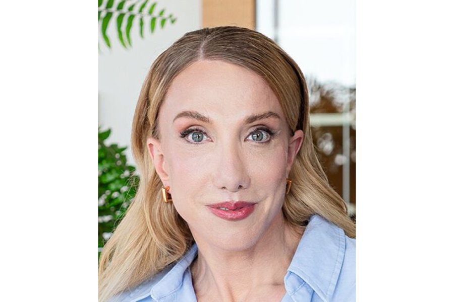 Dr. Anna Wohlthat
