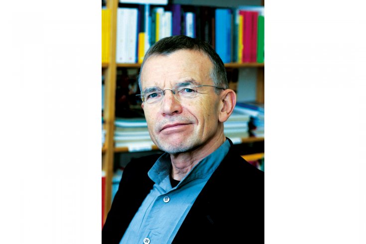  Prof. Dr. Klaus Hurrelmann - Professor of Public Health and Education an der Hertie School of Governance, Berlin