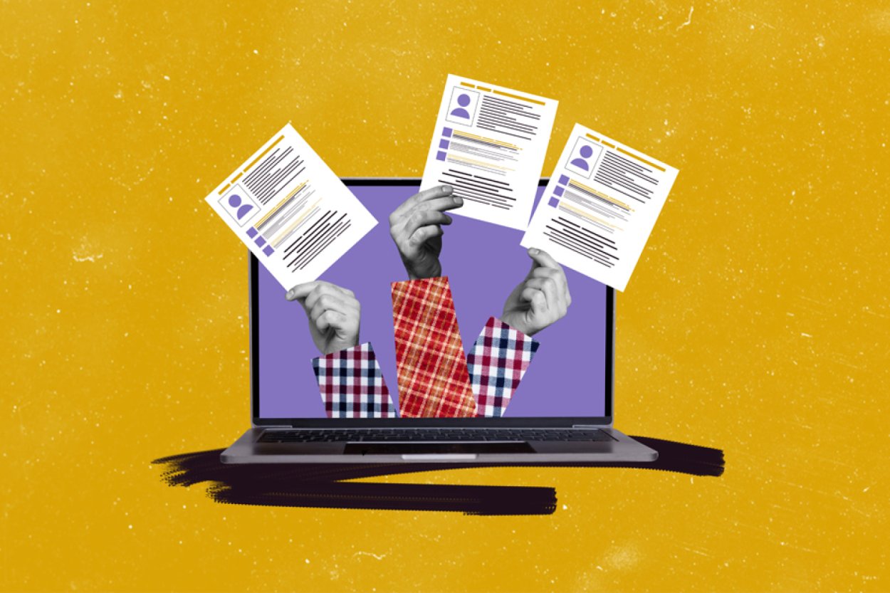 Laptop mit Bewerbungsunterlagen